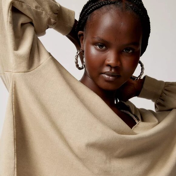 Out From Under Pullover Notch Neck Sweatshirt sz Small - Picture 8 of 10